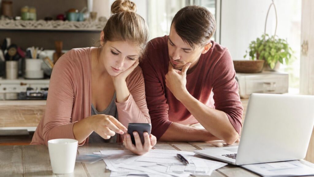 Budget Apps for Couples: What to Look For (and What to Skip)