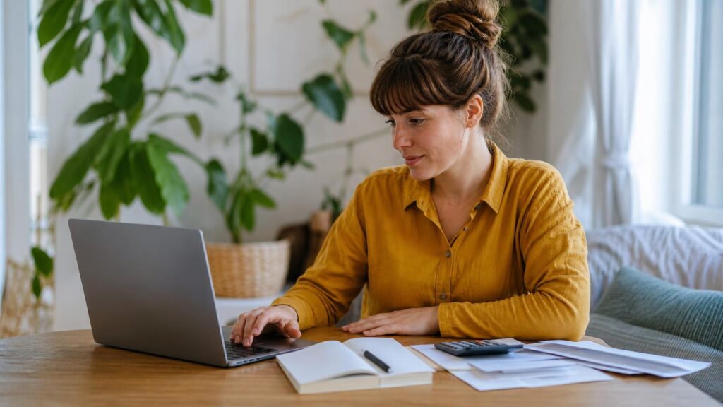 Rent Due Before Payday: How to Bridge the Gap Without a Payday Loan